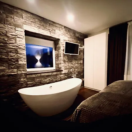 Trendy House 193