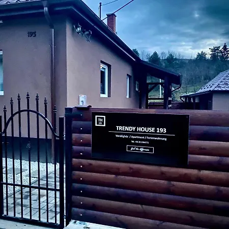 Trendy House 193 Apartamento Mátranovák