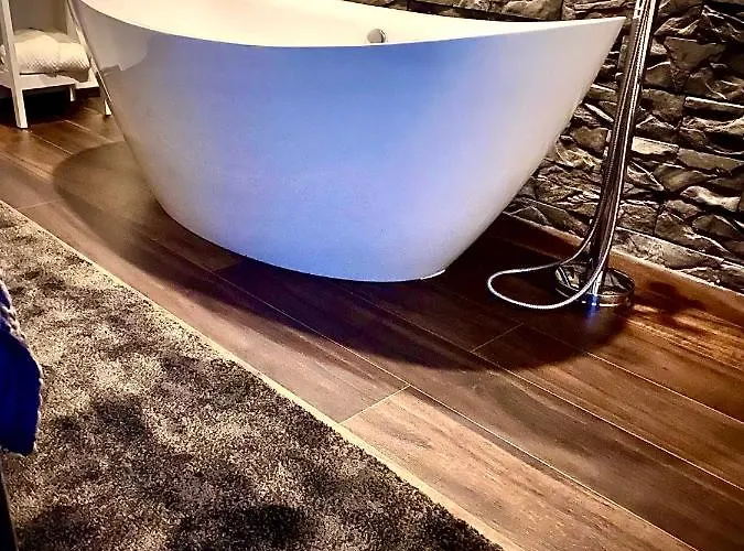 Trendy House 193